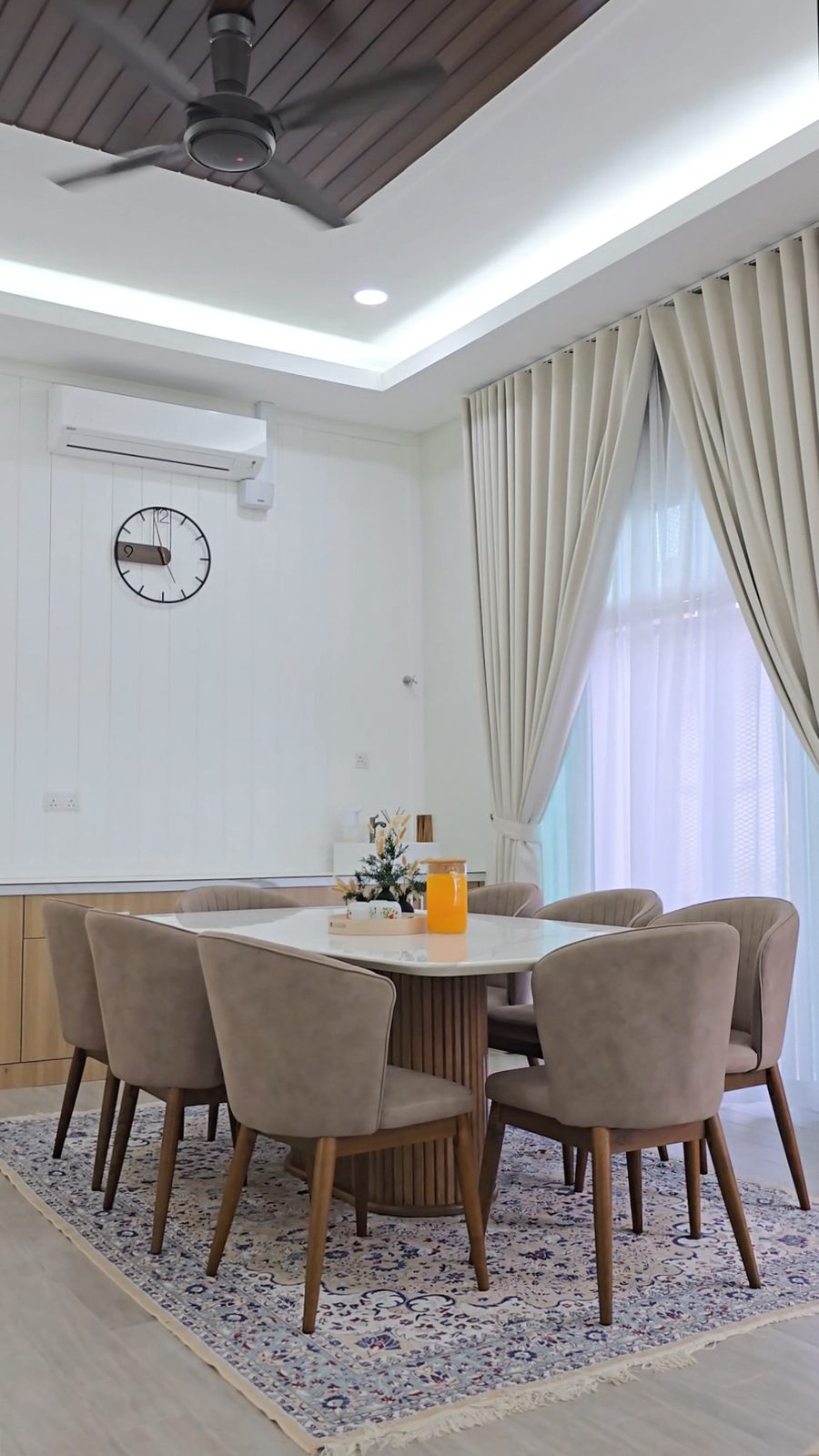 Dining area with upholstered chairs